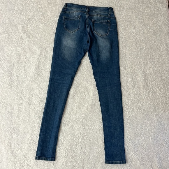 Fashion Nova Women’s Blue Jeans Size 5/6 - Picture 4 of 7